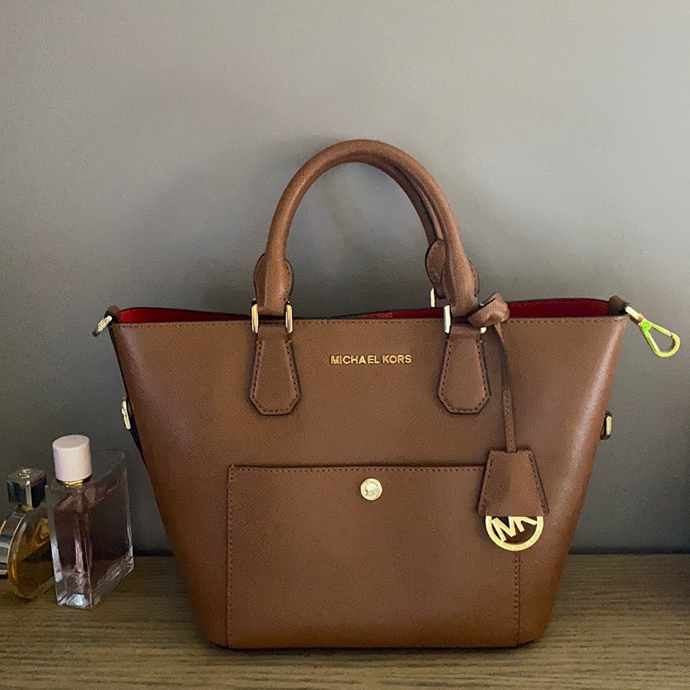 Brown Michael Kors purse (small/medium size)
